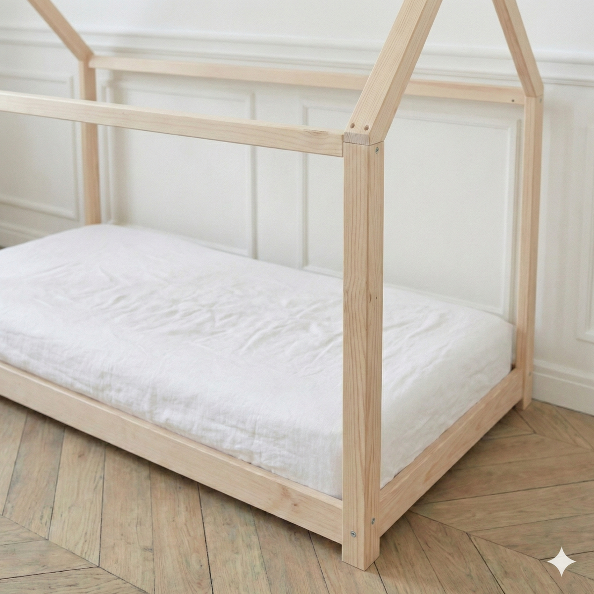 Lit Cabane Montessori en bois massif modèle Zoé 90x190